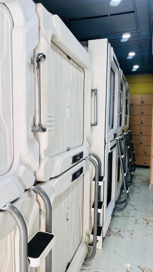 Astropods Capsulehotel *