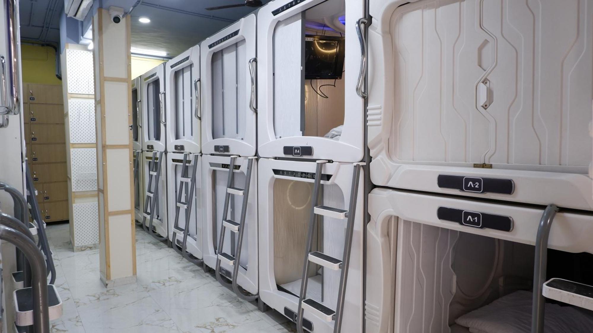 Astropods * Mumbai (Bombay)